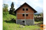 UGODNO-HIŠA IN PARCELA
