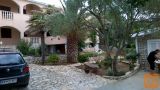UGODNO ODDAM V NAJEM APARTMAJE - OTOK PAG (BLIZU NOVALJE)