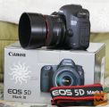 Canon EOS 5D Mark III z objektivom EF 24-105mm IS