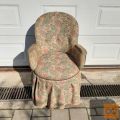 FOTELJ, 120 eur, info 040 225 001