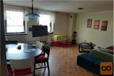 V Centru Mesta Oddamo 4 Sobno Stanovanje