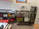 Inox pomivalni pult z dvojnim koritom in odcejevalnikom