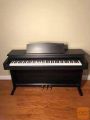 Klavinova - električni pianino Roland HP 330e