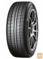 YOKOHAMA BLUEARTH ES32 175/60R15 81H (dobava 10 dni)